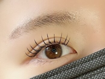 カーララッシュ(Cara Lash)の写真/満足度の高い似合わせeyeをご提案♪妥協しない技術力で、お客様の理想の目元を実現◇ぱっと明るい印象に＊
