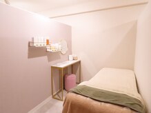 イベリス(Iberis)の雰囲気(メイクブース完備★お買い物前にもお気軽にご利用いただけます!)