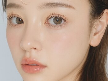 フリップ ビー アヴェダ(FLIP B AVEDA)の写真/【本八幡駅から徒歩3分】丁寧な施術で満足度の高い仕上がりを実現☆ナチュラルなのに目力のある印象に！