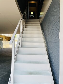 ゴッド(GOD)/入り口