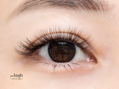 アンドラッシュ 駒込駅前店(and lash)の写真