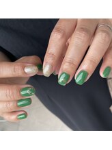 アイディー(i-dee)/グリーンカラーネイル