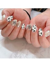 ブラン(blanc)/ダルメシアン柄ネイル