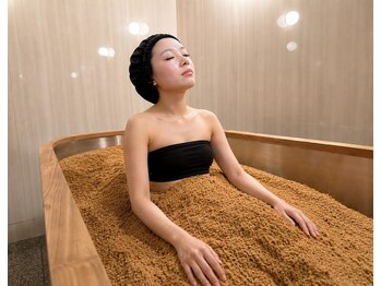 樹 岡山市南区(itsuki)の写真/足のおもだるさを解消！血流調整し、代謝も促進。通常の入浴以上の発汗作用。