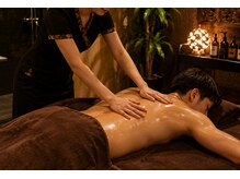 ナチュラルグレイス 池袋(Natural Grace)の雰囲気（深層リンパオイルで全身を丁寧に流し、疲労をじっくり解放します）