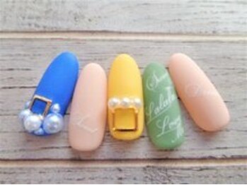 ブランロール 中目黒店(Blanl'or)/英字×パールのマットネイル