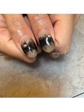 アール(R)/もやもやネイル