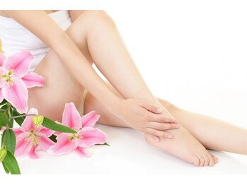 ララリア(LaLaLia)の写真/美容効果も期待できるマシンで全身つるすべ肌に♪美肌×美白×脱毛が叶う◎