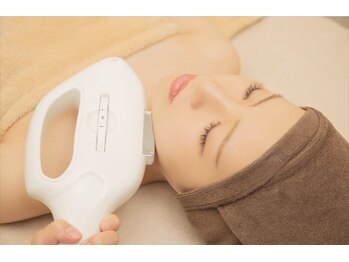 マイプラ(mypla)の写真/顔の産毛も専用アタッチメントでm単位調整！細かい箇所までつるつるお肌へ導くオーダーメイド脱毛体験☆
