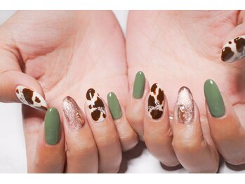 アムレート ネイル 蕨(Amuleto NaiL)/アニマルネイル