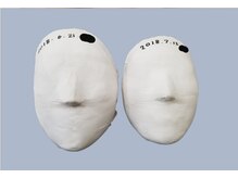ふらっとエステの雰囲気（写真や石膏パックを取り、Before-Afterの比較で効果一目瞭然）