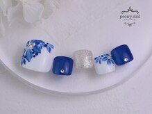 ピオニーネイル(peony nail)の雰囲気（フットも手描きアートで華やかに◎サンダル準備、はじませんか？）