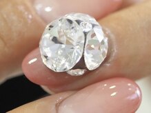 フェミニンネイル(Feminine Nail)/ワンポイントビジュー