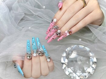 シーネイル 久屋大通店(SHE NAIL)の写真/【高コスパ】8割超のお客様が長さ出し！《ロング／スーパーロング長さ出し＆10本アートやり放題 ￥12,500~》