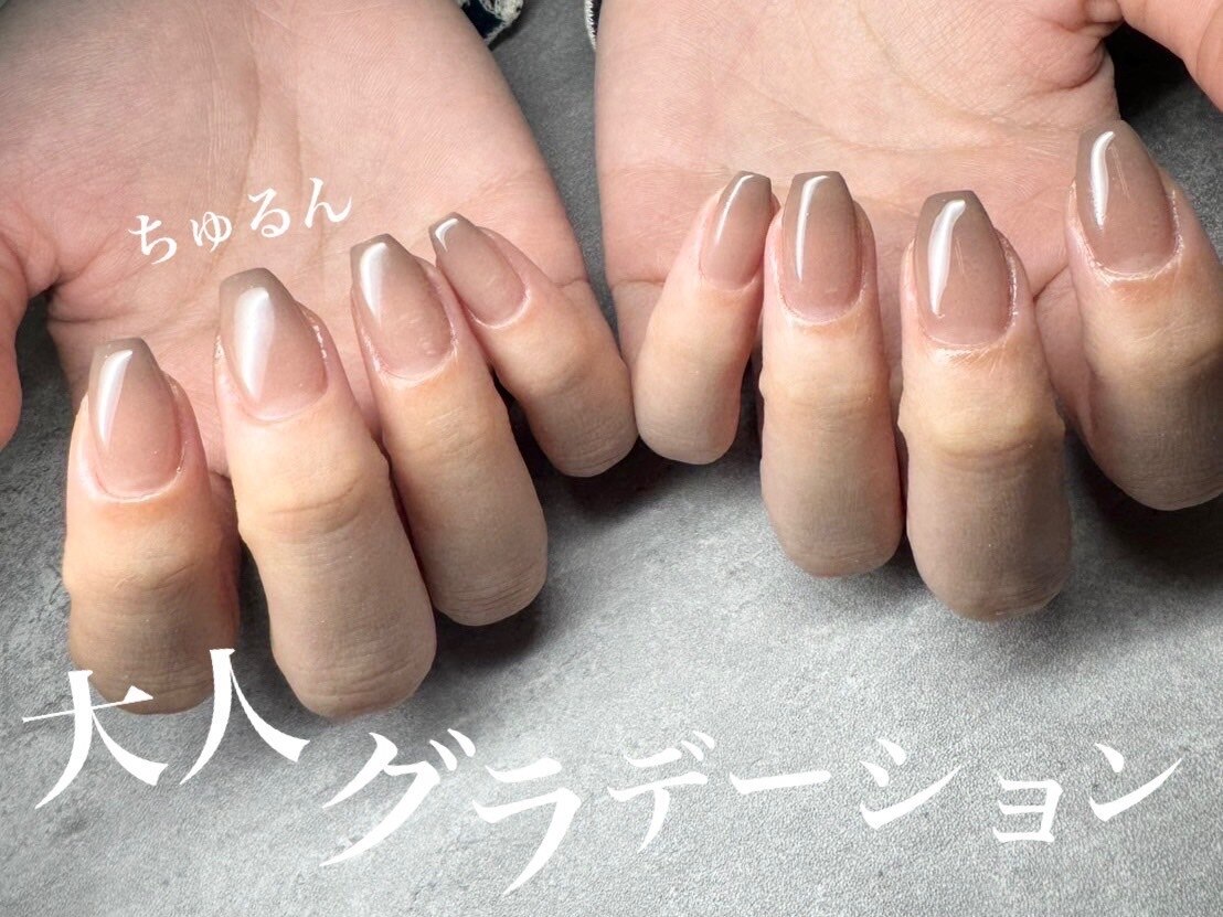 2025年-2026年冬トレンド】ヌーディのネイルデザイン集｜人気順