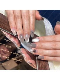 グレー系ボウタイネイルアート