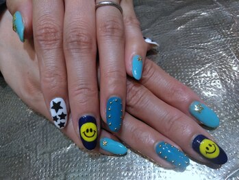 星とスマイリーのポップデザイン