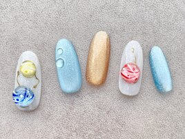 ぷっくりヨーヨーネイル