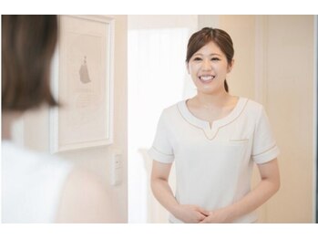 美人バスト 岡山店/まずは笑顔でお出迎えします★