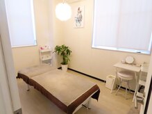 *美容鍼専門店 HARISTA*【小顔矯正/LED美容/整体】の雰囲気（ゆっくり落ち着ける空間作りを心がけております♪）