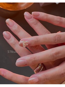 ゴトラネイル(5.tr_nail)/5art＋ワンカラー
