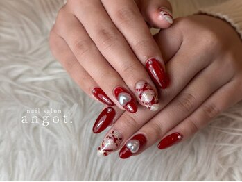 アンガット(angot.)/ガーリーチェックネイル
