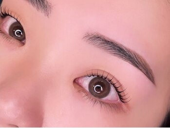 ロロ 橿原店の写真/【再燃マツエクブーム】マツパよりやっぱりマツエク方は必見!!国産化粧品登録商材を使用し初めての方にも◎