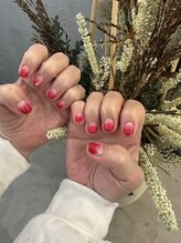 プルメリアドット(Plumeria.)/赤グラデーションネイル
