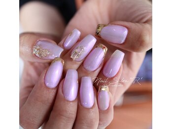 ネイルサロン R/スタイリングコース