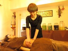 セレンディップ(Seren Dip)/ハーブオイル使用全身アビヤンガ