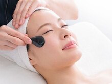 【目元ケアエステ】エヴァーグレースオリジナル“かっさトリートメント”