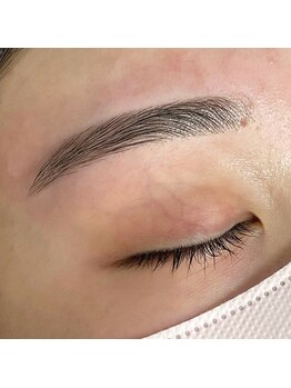 ビューステージ アイブロウサロン 新潟/平行アーチ眉デザイン