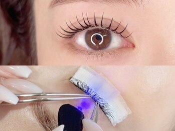 ザ サロン ステラ 五反田(THE SALON stella)の写真/トップクラス極小ワットでLEDのUVリスクほぼなし!エクステ装着時のトラブルが出にくく沁みにくい!高持続率