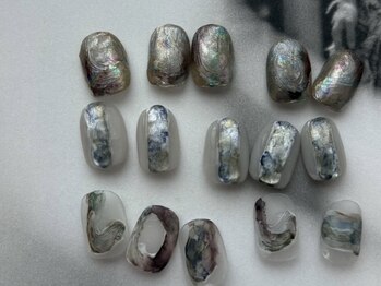 クルネ(QULNE)/モノトーン/鉱物系/定額デザイン