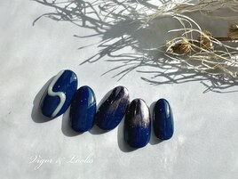 ネイビー　ニュアンス