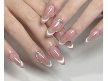 ユリ(yuri)/ネイルデザイン