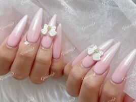 グラデーションネイル　リボン