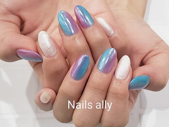ネイルズアリー 立川店(Nails ally)/縦グラ×ホワイトミラー