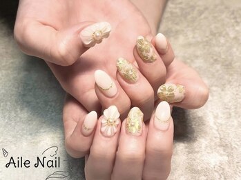アイルネイル(Aile Nail)の写真/バランスや手描きアートにこだわりがある方に★人と被らない凝ったデザインなら≪Aile nail≫にお任せを♪