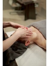 アム バイ オーキッド 代々木公園(UM by ORCHID)/小顔リンパマッサージ♪