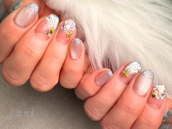 ラニ エカヒ 横浜店(Lani`ekahi)の写真/ビジネスシーンでも浮かないシンプルネイル。落ち着いた色合いとさりげないデザインが大人女性にピッタリ.+