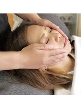 サロン ド マルミ(Salon de marumi)/自慢のオールハンドフェイシャル