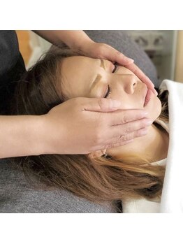 サロン ド マルミ(Salon de marumi)/自慢のオールハンドフェイシャル