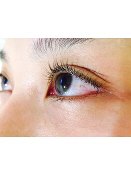 ナチュラル上品な目元にしたい