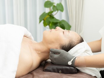 サロン ド ラジュニール(Salon de Rajeunir)/肩首のコリ改善、小顔叶える！