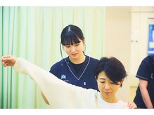 ひらま 駅前整骨院の雰囲気（辛い肩コリも根本的に改善へ♪）