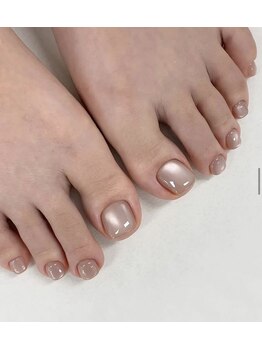 ラピネイル(Lapi Nail)の写真/フットネイルワンカラー100色～マグネット100色～から選べます！夏に向けてキラキラにチェンジしませんか？
