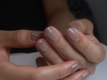 クロ(KURO)/シアーグレー/柳津ネイルサロン