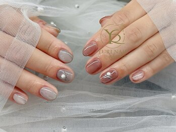 ユリナリタ(YuRi Narita)/