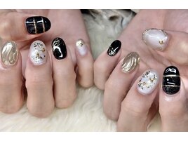 やり放題ミラーネイル